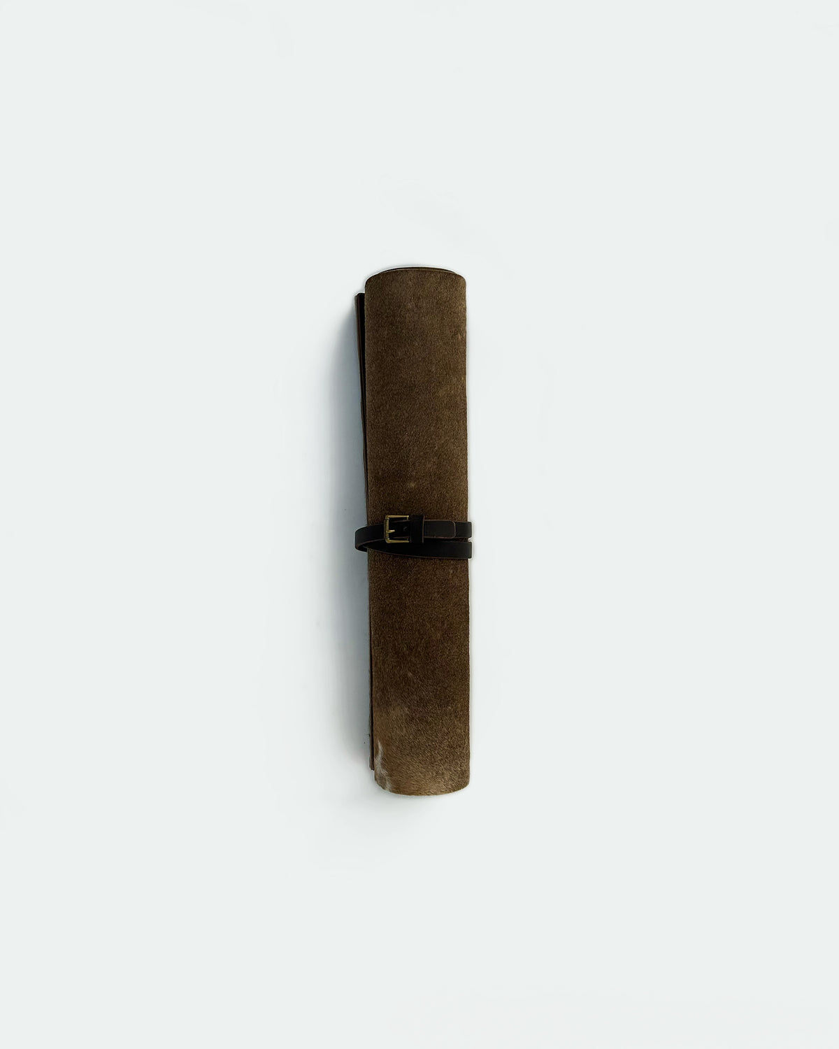 The Drifter 26, a leather backgammon board. Light brown leather with cream and dark brown points. View 2.