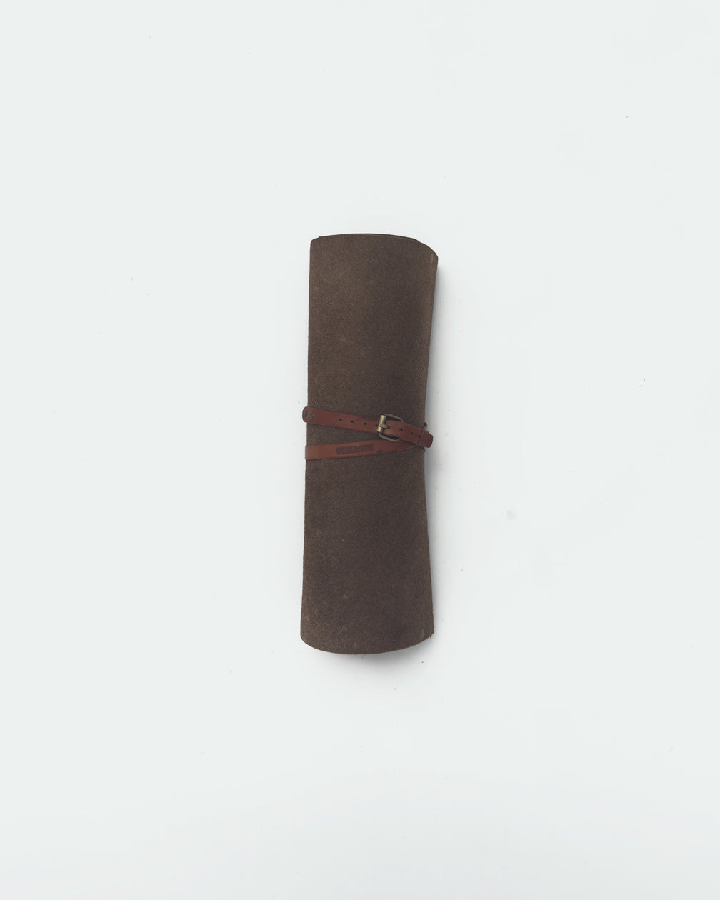 The Drifter 22, a leather backgammon board. Dark brown leather with natural and oxblood points. View 2.