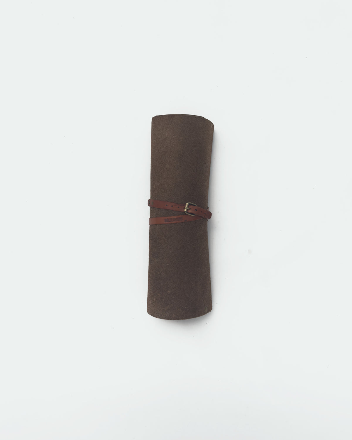 The Drifter 22, a leather backgammon board. Dark brown leather with natural and oxblood points. View 2.