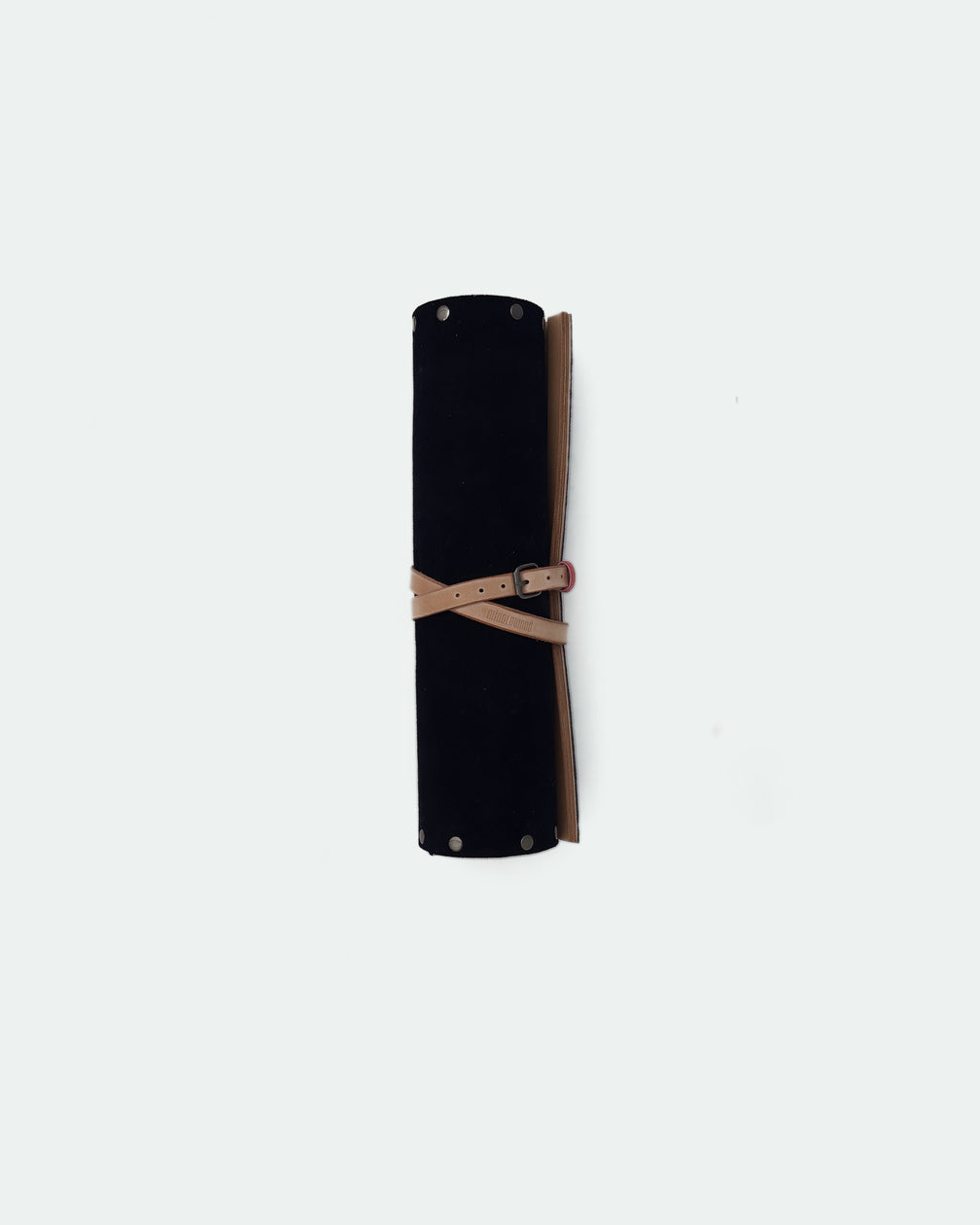 The Drifter 22, a leather backgammon board. Natural leather with dark pink and navy points. View 2.