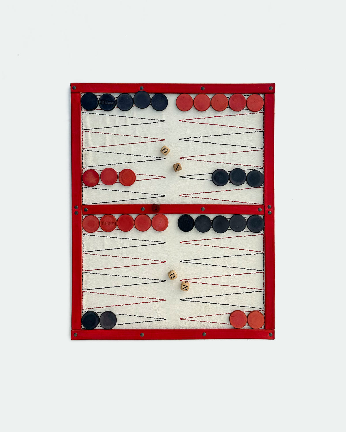 The Drifter 26, a leather backgammon board. White leather with black and red points. View 3.