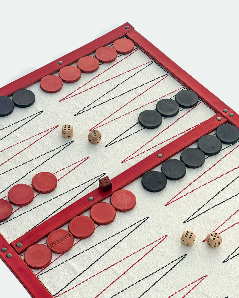 The Drifter 26, a leather backgammon board. White leather with black and red points. View 4.