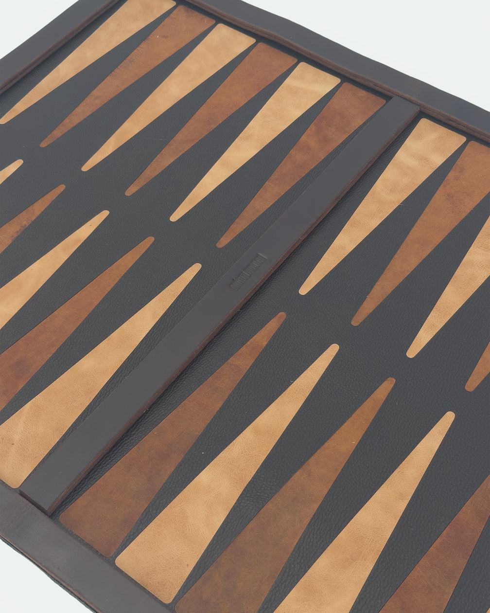 The Drifter 26 — Dark Brown, Light Brown & Medium Brown, front, detail