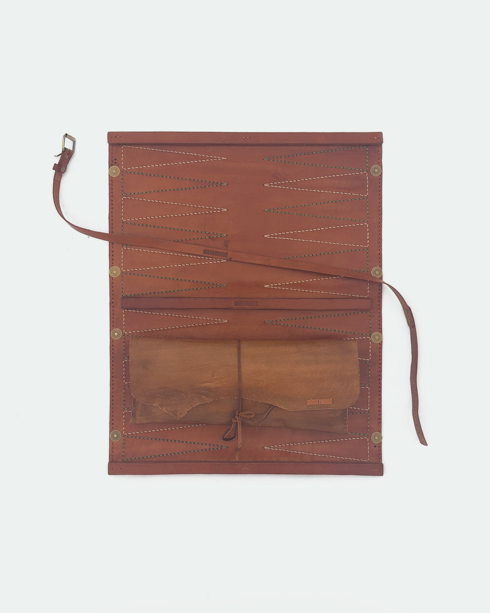 The Drifter 22, a leather backgammon board. Medium brown leather with beige and pea green points. View 6.