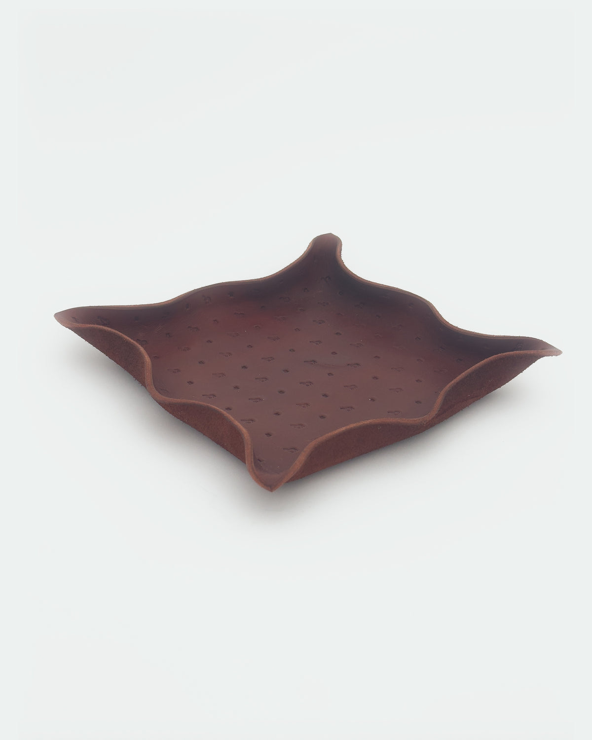 The Tray 9 — Medium Brown, three-quarter view
